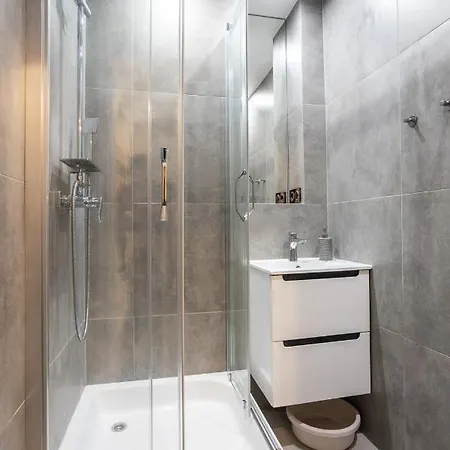 Kosciuszki Street Hostel *