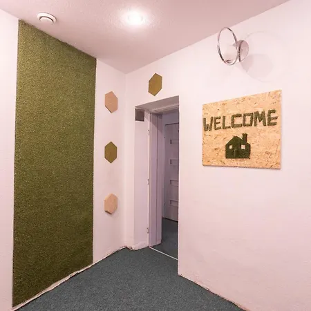 Kosciuszki Street Hostel *