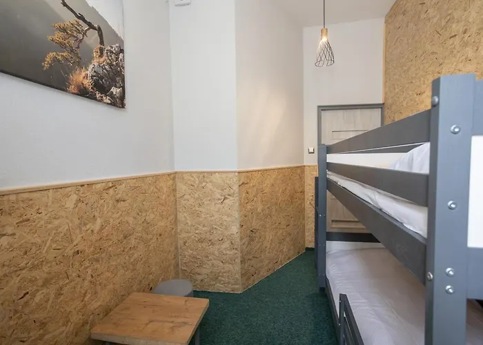 Kosciuszki Street Hostel *