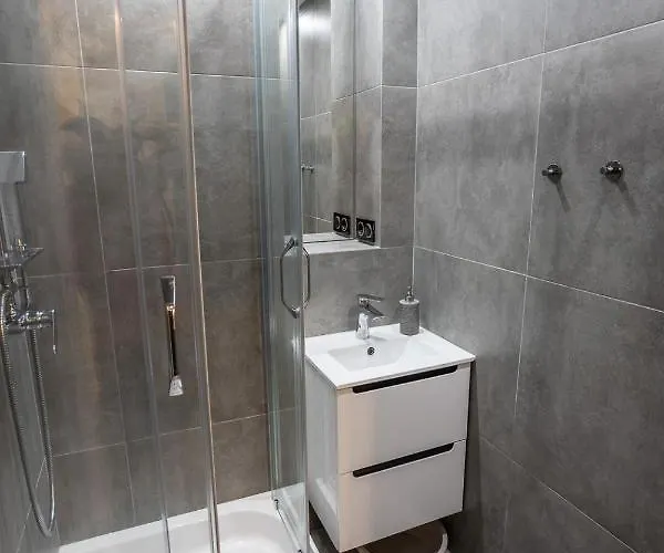 بيت شباب Kosciuszki Street