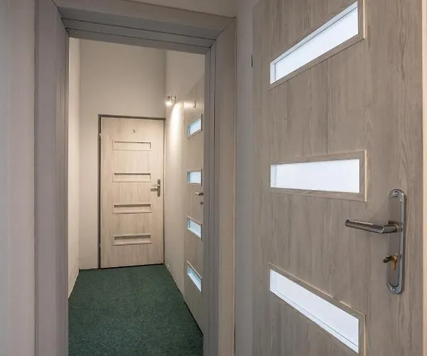 Kosciuszki Street بيت شباب *